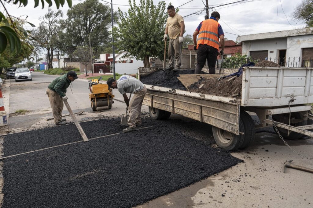Plan de Mejora en la Red Vial: se intervienen 300 cuadras por dia