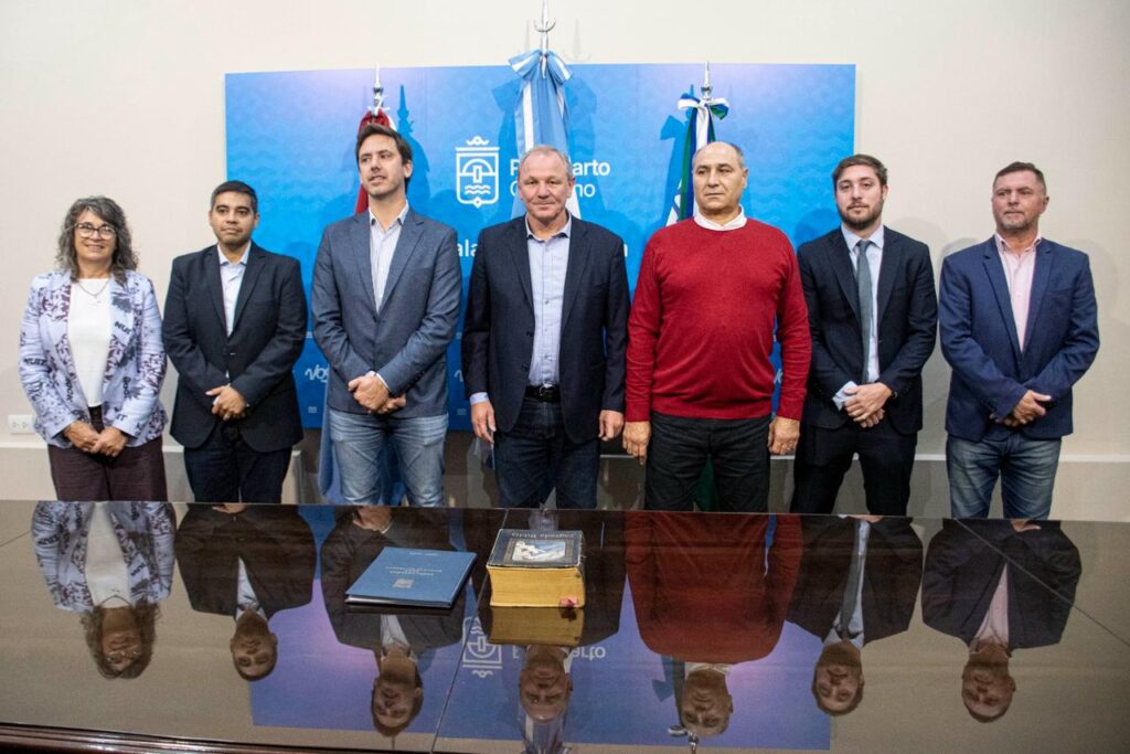 Río Cuarto: De Rivas puso en funciones al nuevo gabinete municipal