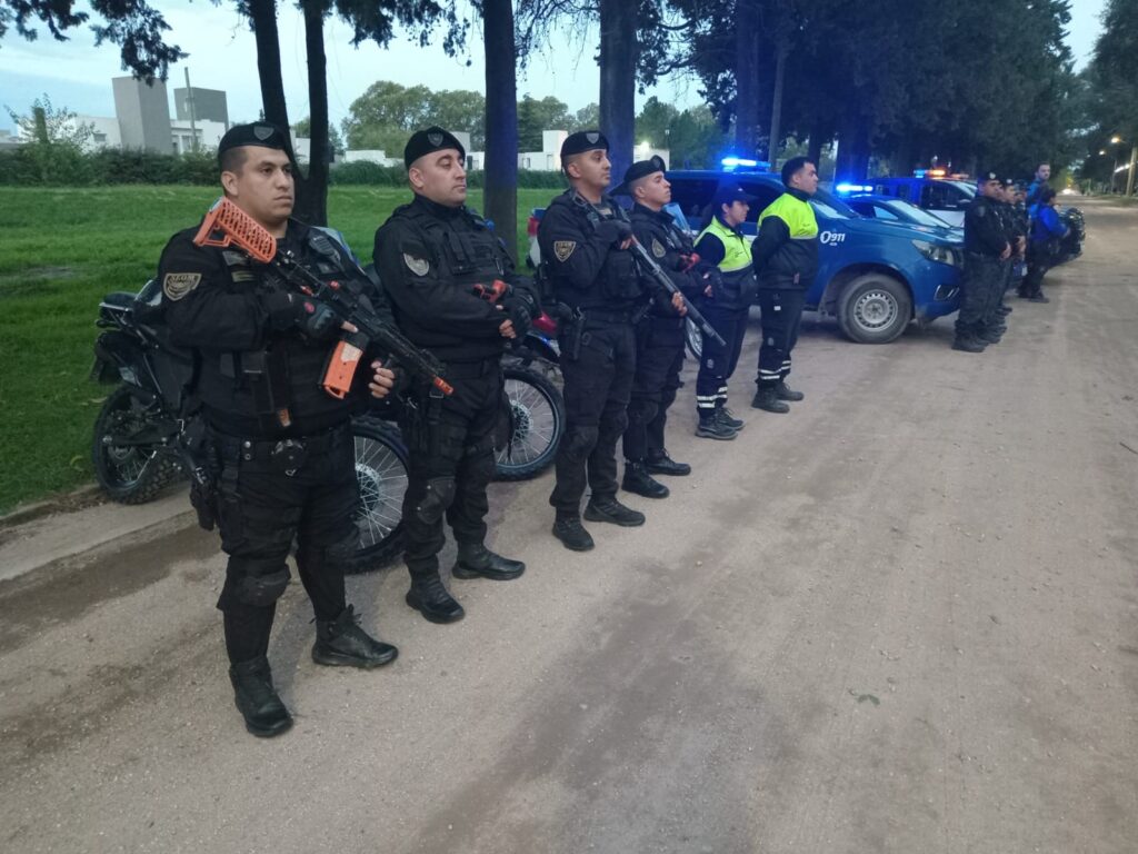 Operativo saturación en barrio Banda Norte. Secuestran estupefacientes y motocicletas