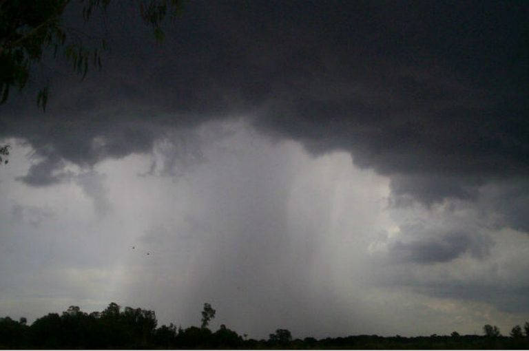 Tormentas en Tercero Arriba: Ráfagas y caída de granizo, sin evacuados ni daños estructurales