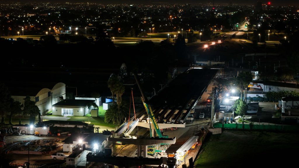 Ya se colocaron 76 de las 195 vigas previstas para la construcción del altonivel Vélez Sarsfield