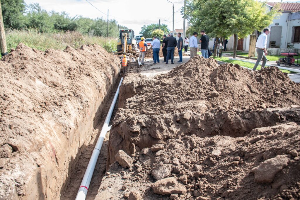 Avanza la obra de cloacas en el barrio de empleados de comercio que beneficiará a más de 500 familias