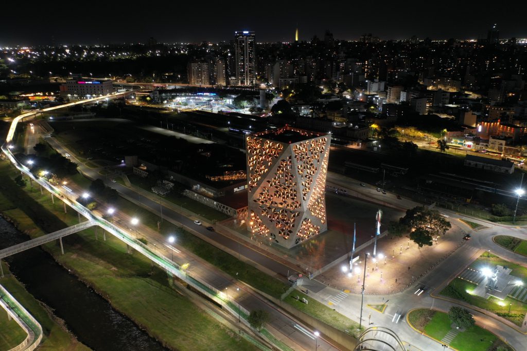 Edificios públicos de Córdoba se iluminan de amarillo durante mayo por la seguridad vial