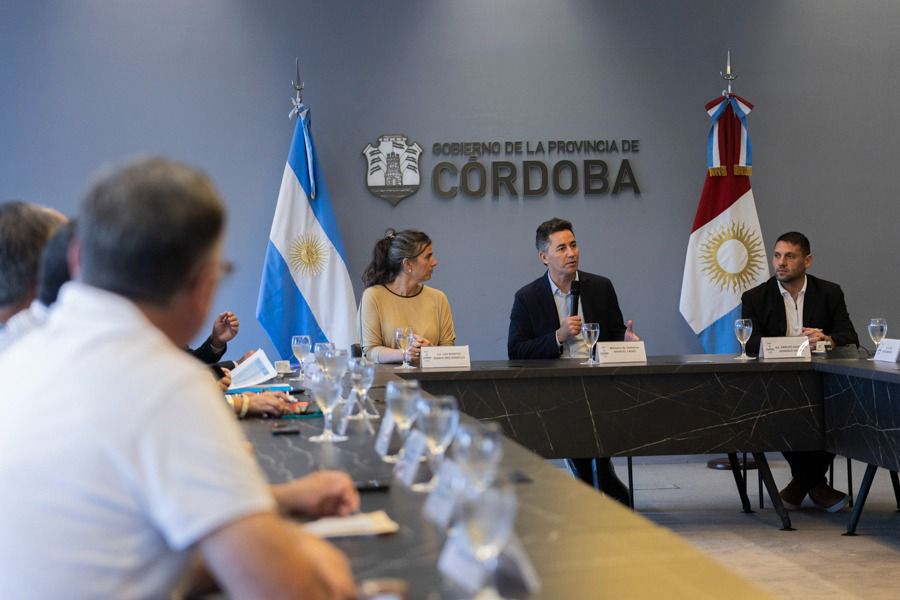 El Gobierno de Córdoba habilitó más de $2.100 millones para ejecutar redes domiciliarias de gas en 16 localidades