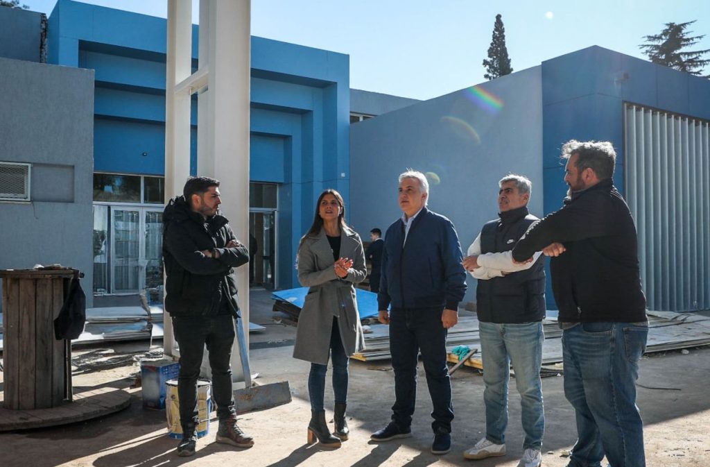 Llaryora supervisó la etapa final de obra de la nueva sede de la Escuela de Suboficiales