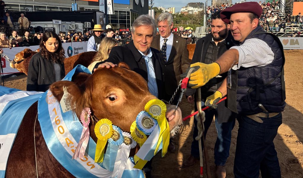 Llaryora acompañó al campo cordobés en la Expo Rural de Palermo