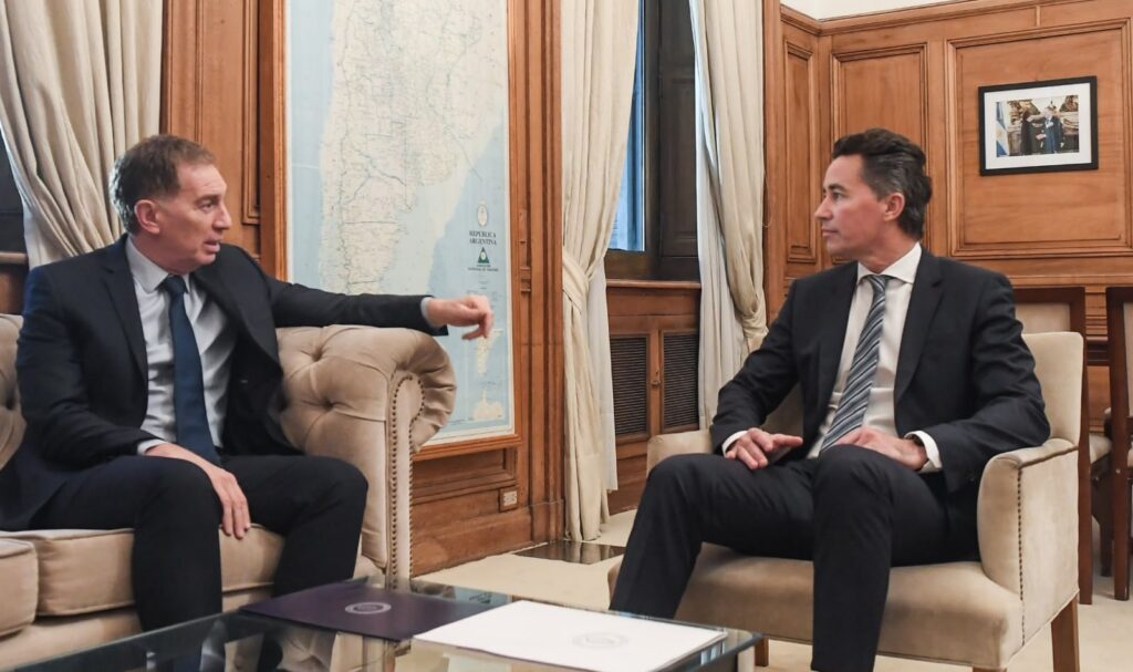 Diego Santilli recibió a Manuel Calvo en Casa Rosada