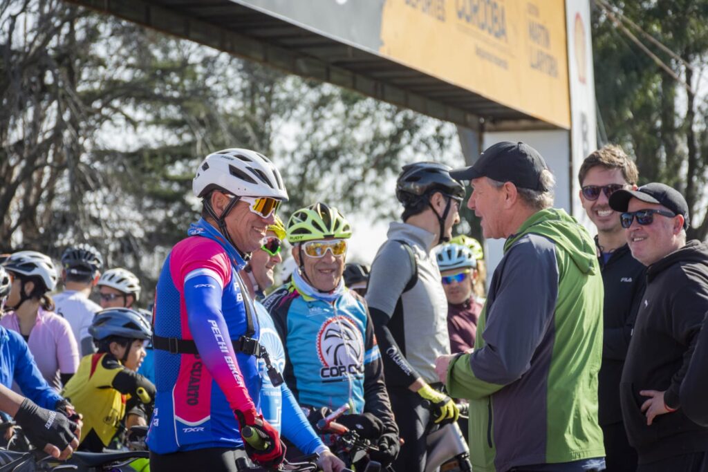 Más de 300 personas participaron de la bicicleteada que inauguró el programa Ciclismo Seguro en el Autódromo