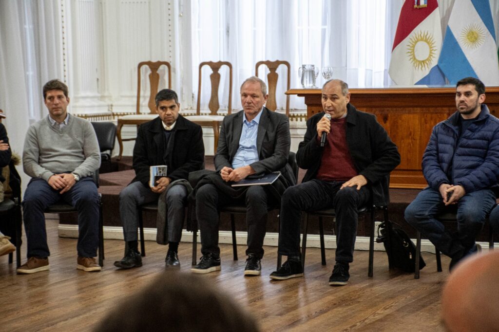 Ante la previsión por el fenómeno El Niño, el Intendente De Rivas encabezó la reunión del COEM para coordinar acciones preventivas en la ciudad