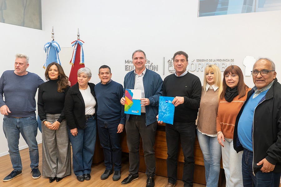 Educación y UEPC avanzaron en medidas para acompañar la organización escolar y la tarea docente