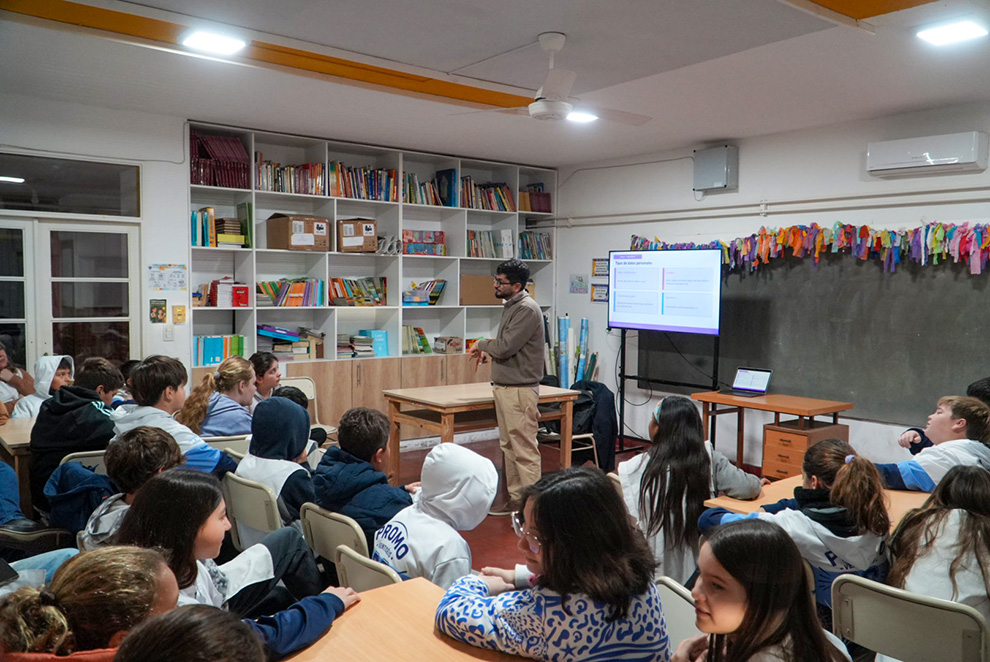 Entornos digitales: adolescentes del sur provincial se capacitan para una vida digital segura