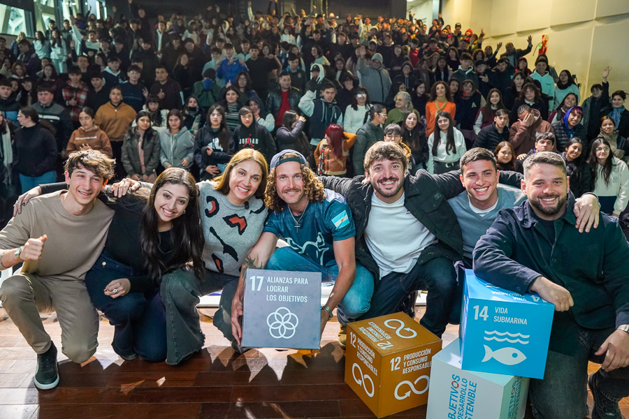 Sentir, conectar y actuar: la sexta edición de Re-Conversar reunió a más de 350 jóvenes