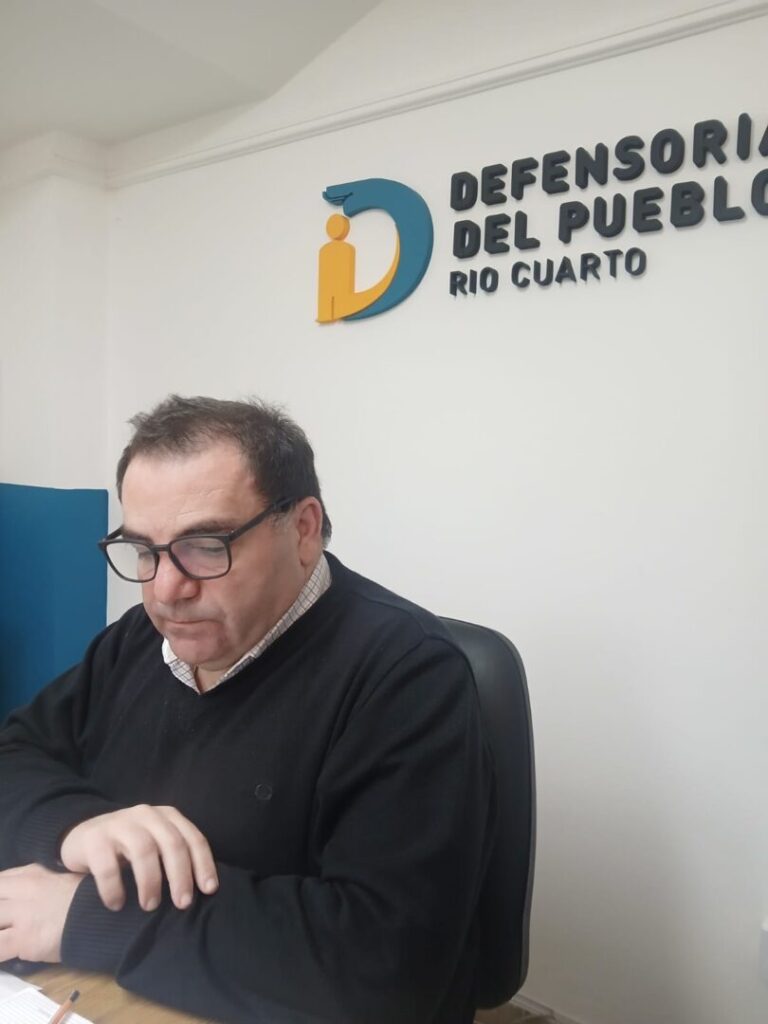 Más de 200 casos de endeudamiento: la Defensoría pidió al Banco Central medidas para proteger a las familias