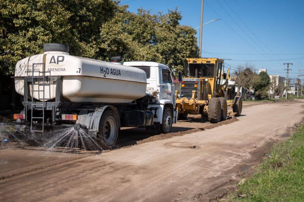 El Municipio avanza con tareas de mantenimiento vial tras las precipitaciones