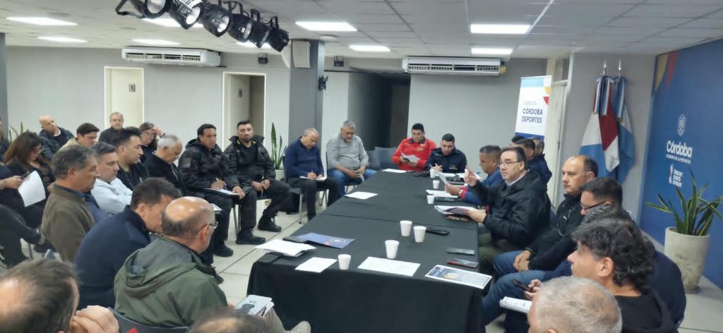 Talleres y Belgrano se enfrentan en el Kempes con un amplio operativo de seguridad