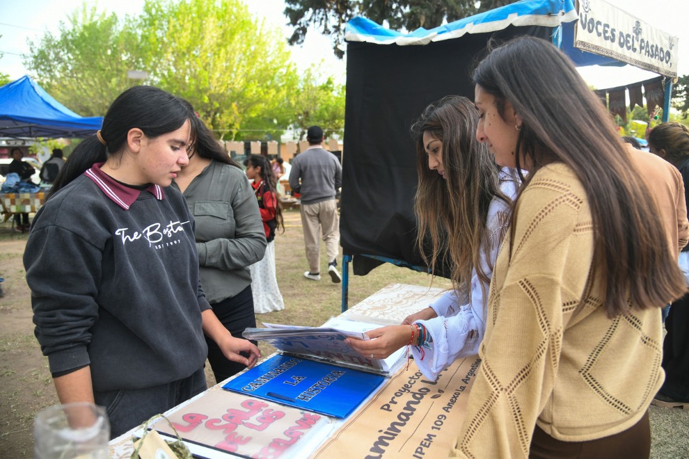 Las escuelas rurales recuperan el acervo cultural y lo ponen al servicio del desarrollo territorial