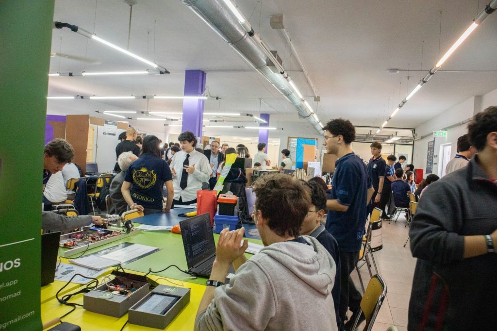 Córdoba reunirá a empresas y escuelas para vincular la formación de los jóvenes con las demandas productivas