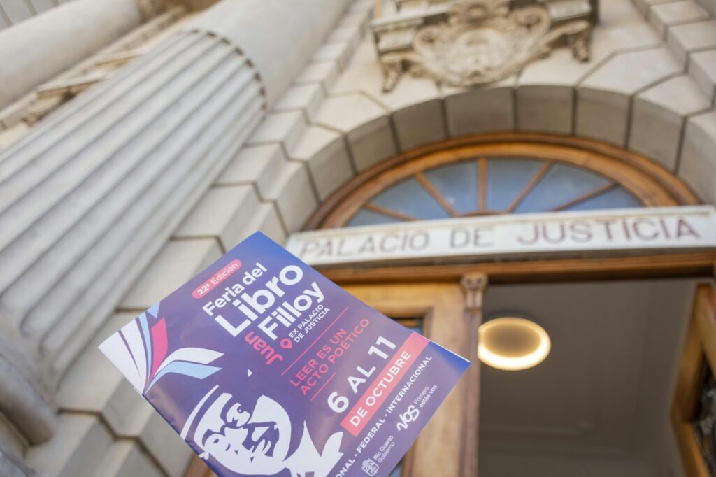 De Rivas encabezó la presentación de la 22ª edición de la Feria del Libro Juan Filloy: «Leer es un acto poético»